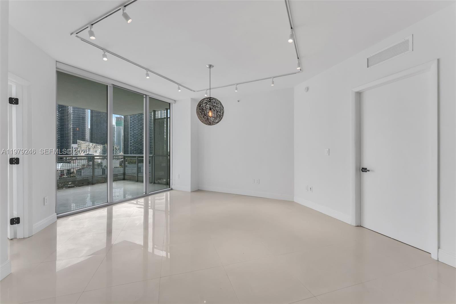350 S Miami Ave #2006, Miami FL 33130