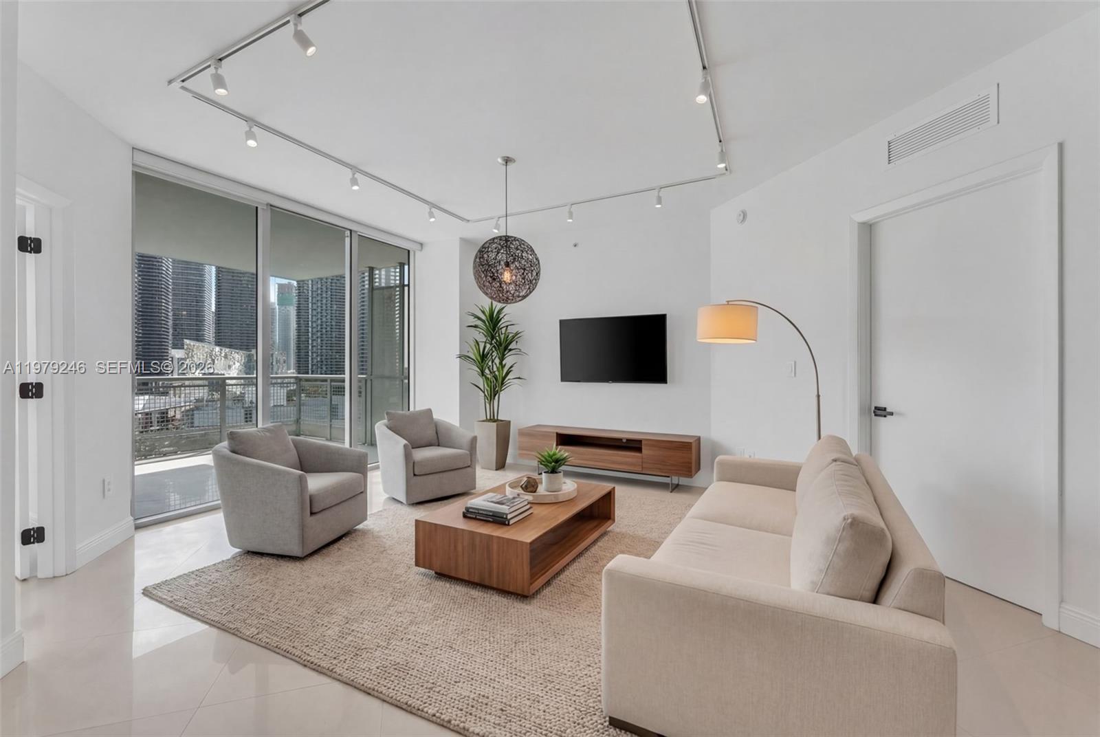 350 S Miami Ave #2006, Miami FL 33130
