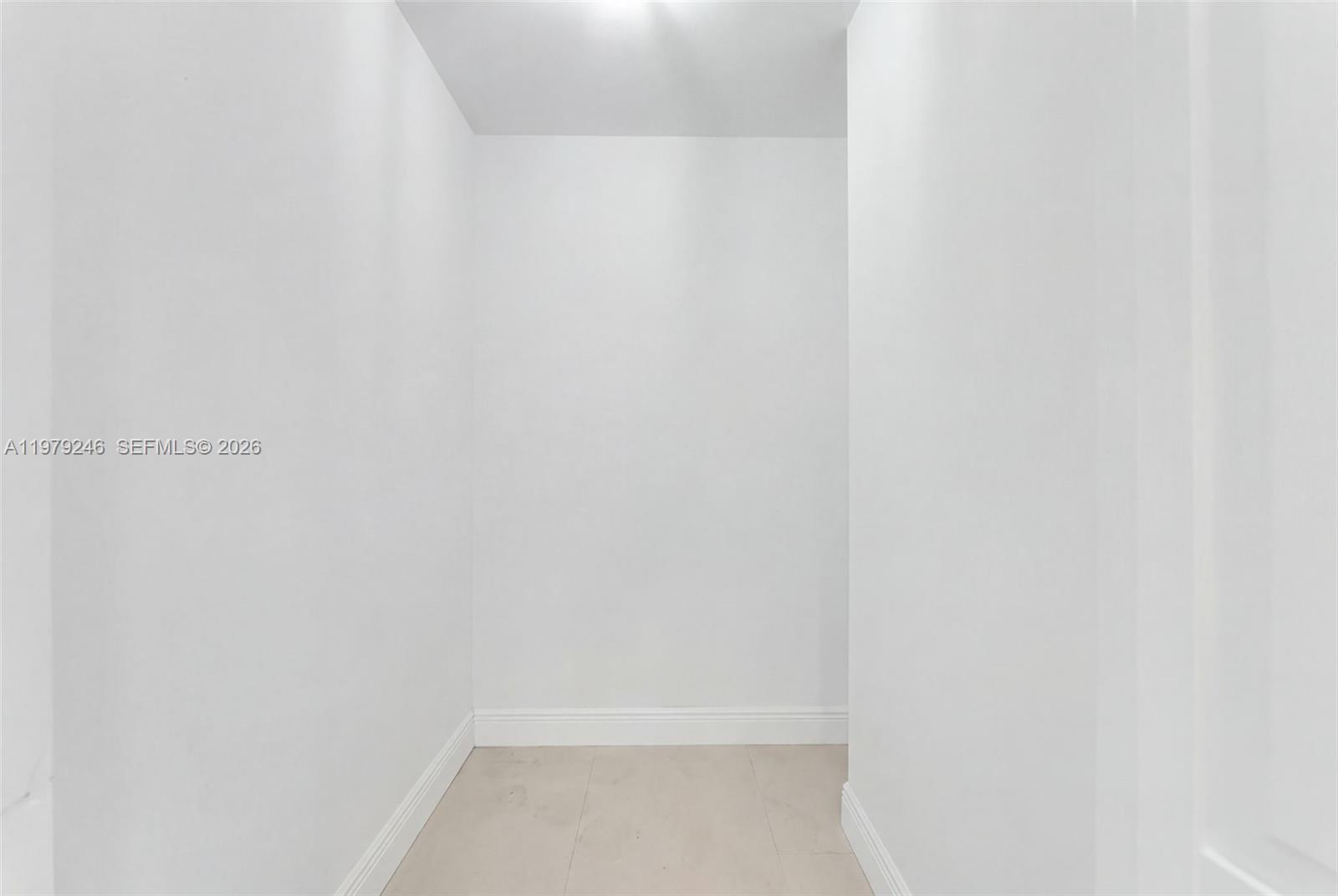 350 S Miami Ave #2006, Miami FL 33130