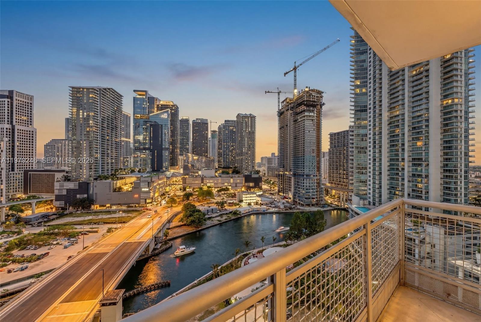 350 S Miami Ave #2006, Miami FL 33130