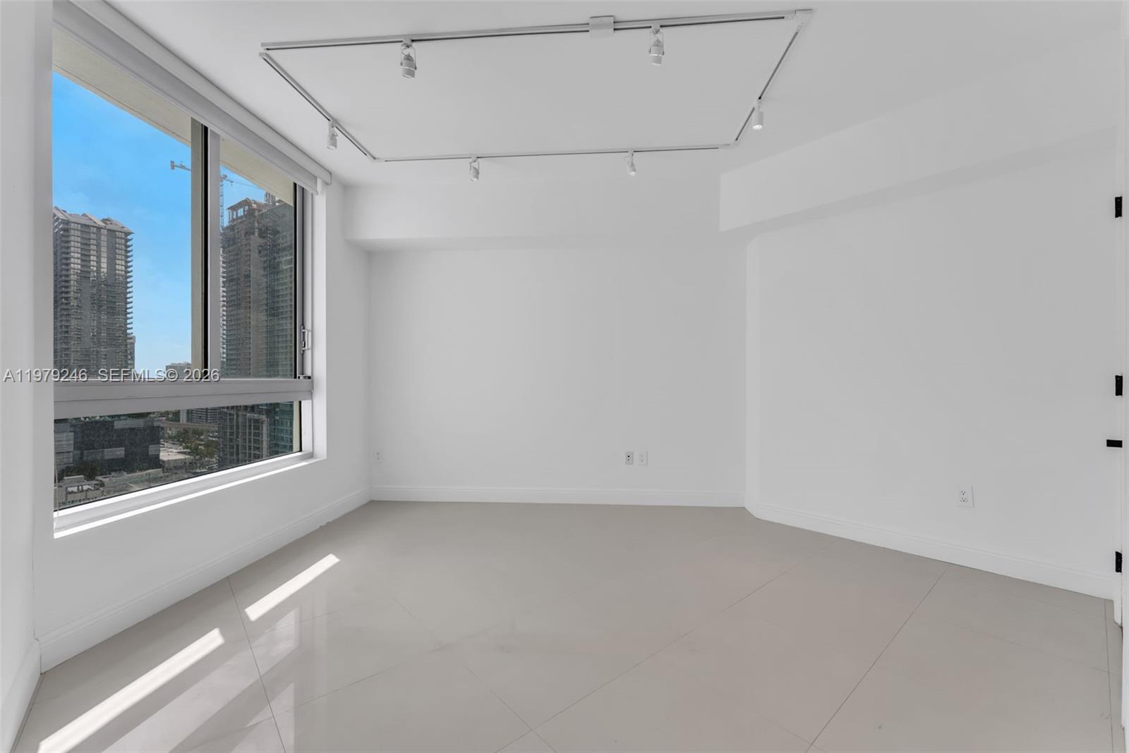 350 S Miami Ave #2006, Miami FL 33130