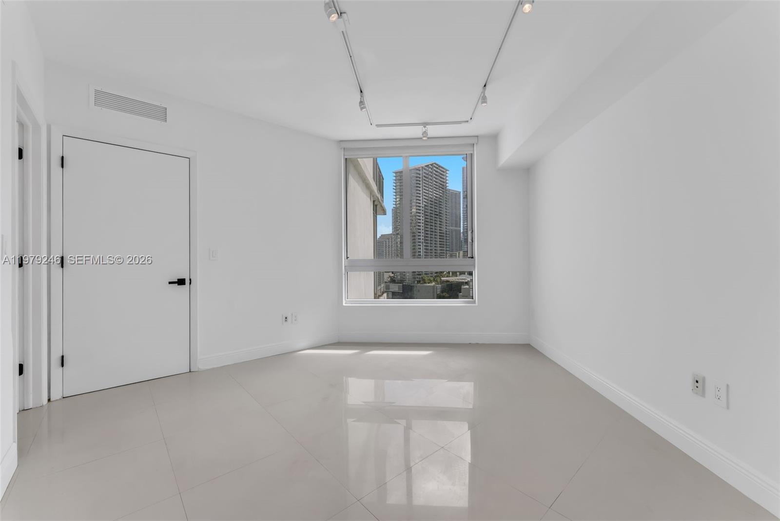 350 S Miami Ave #2006, Miami FL 33130