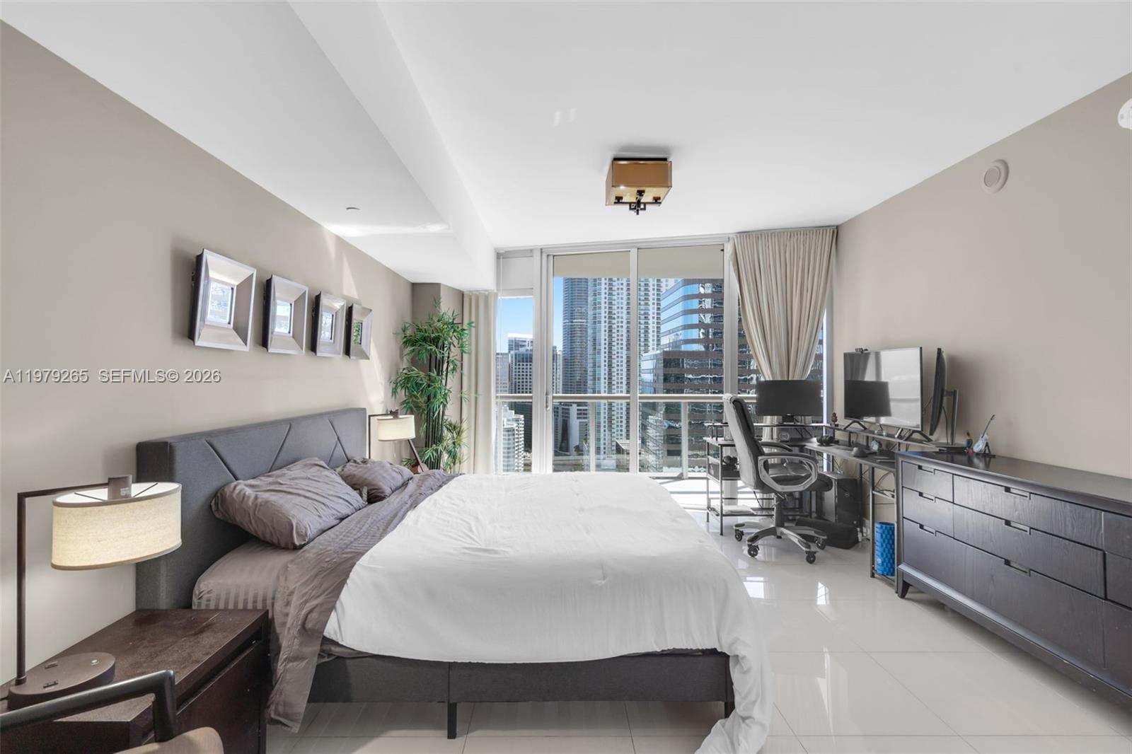 495 Brickell Ave #2909, Miami FL 33131