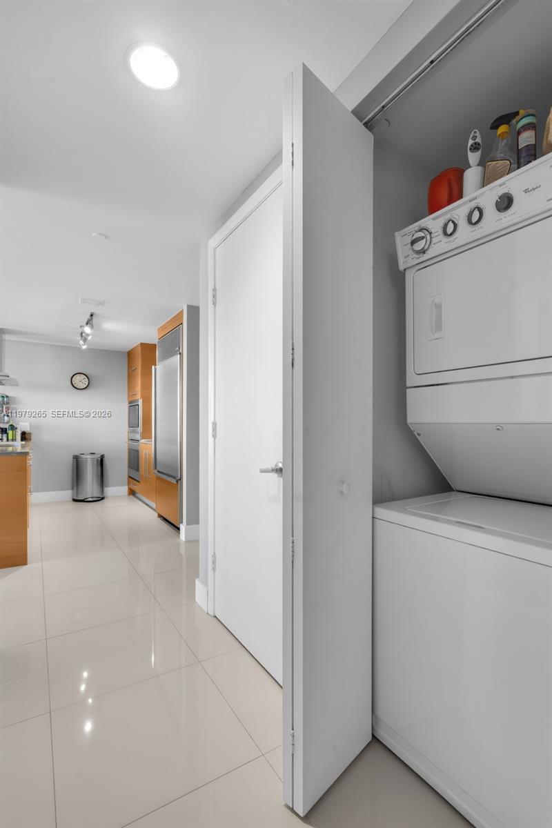 495 Brickell Ave #2909, Miami FL 33131