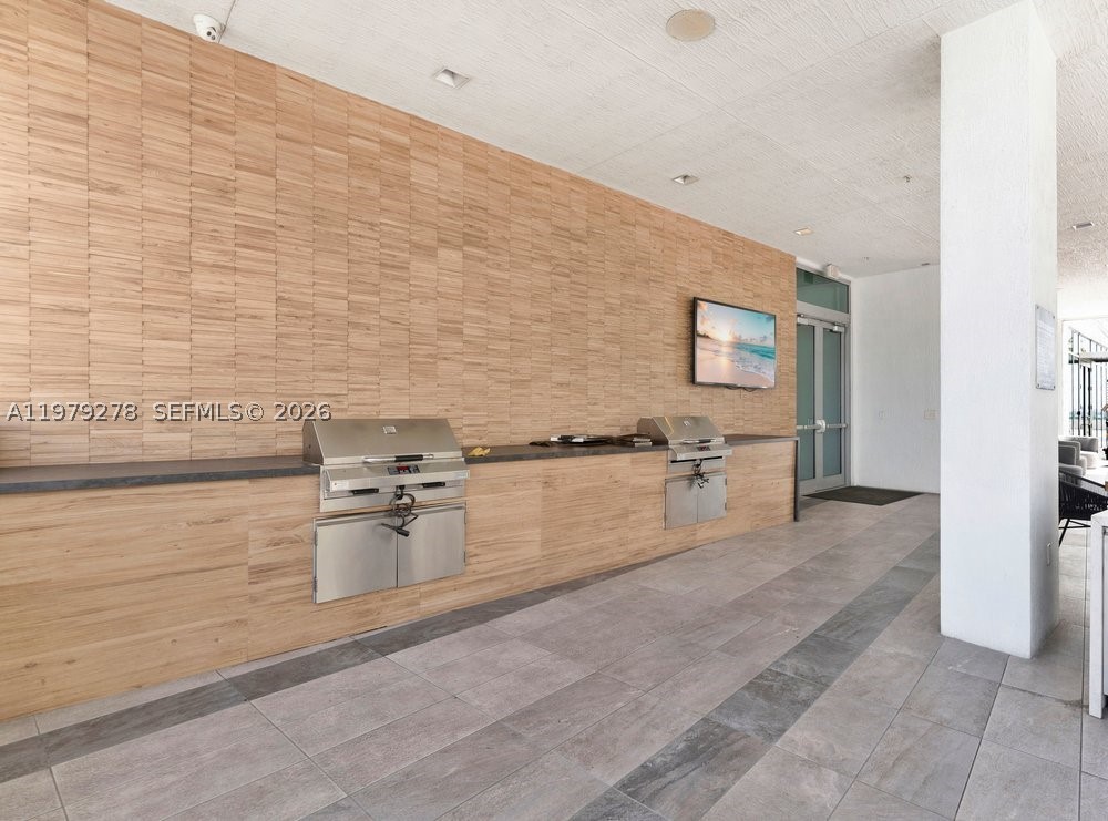3900 Biscayne Blvd #N-1101, Miami FL 33137