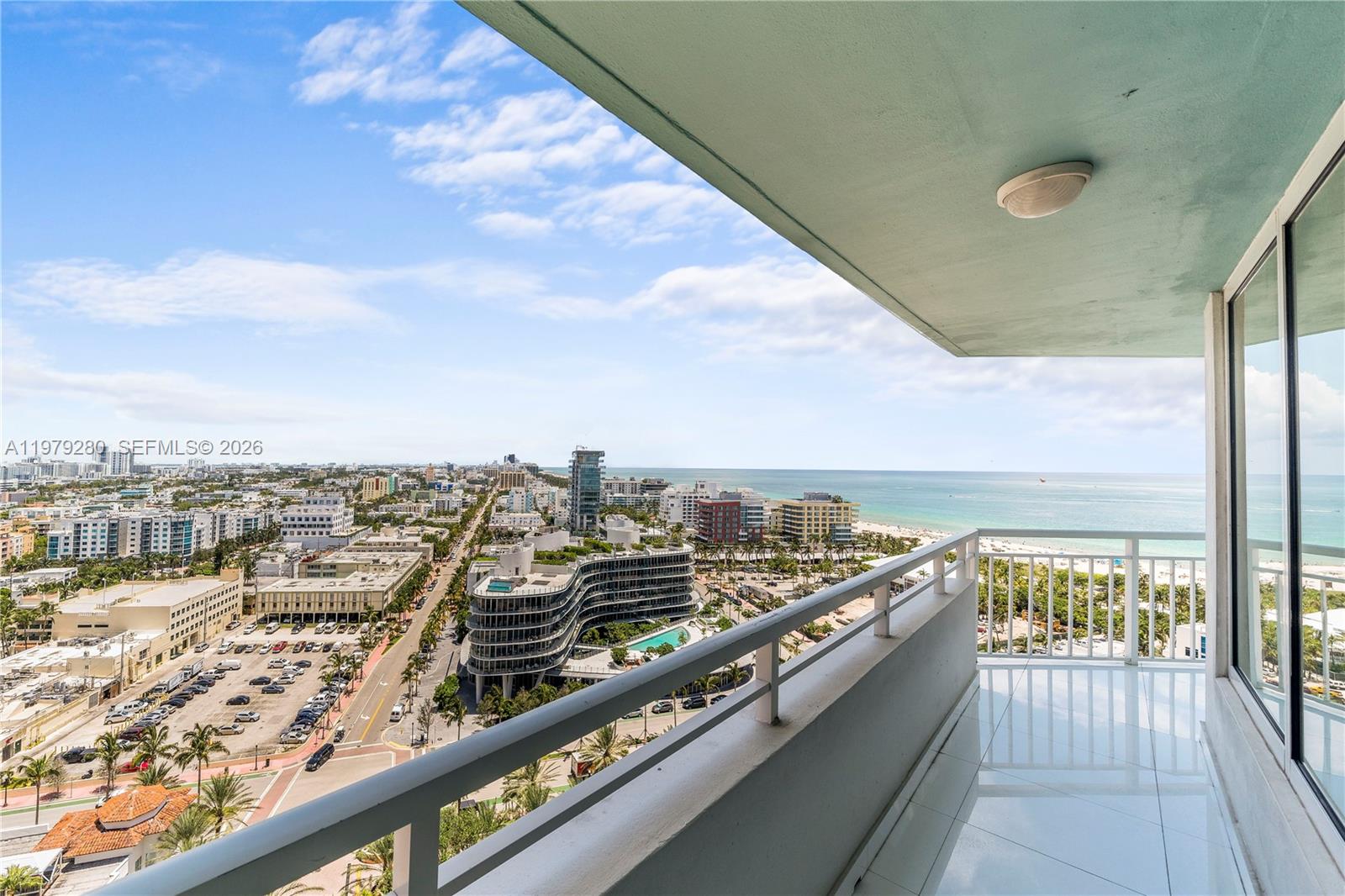 400 S Pointe Dr #1910, Miami Beach FL 33139