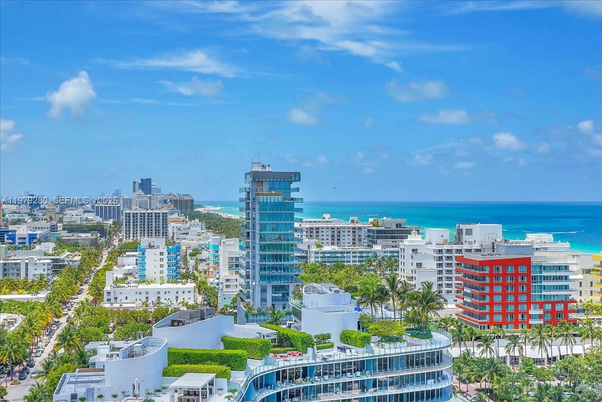 400 S Pointe Dr #1910, Miami Beach FL 33139