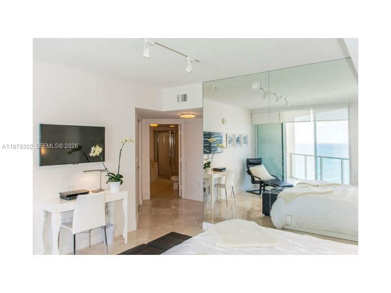 16699 Collins Ave #2406, Sunny Isles Beach FL 33160
