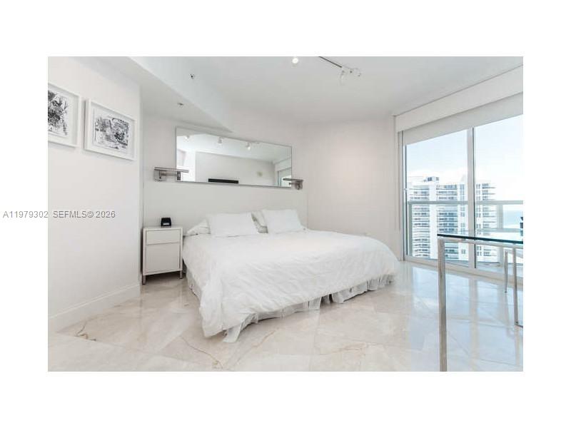 16699 Collins Ave #2406, Sunny Isles Beach FL 33160
