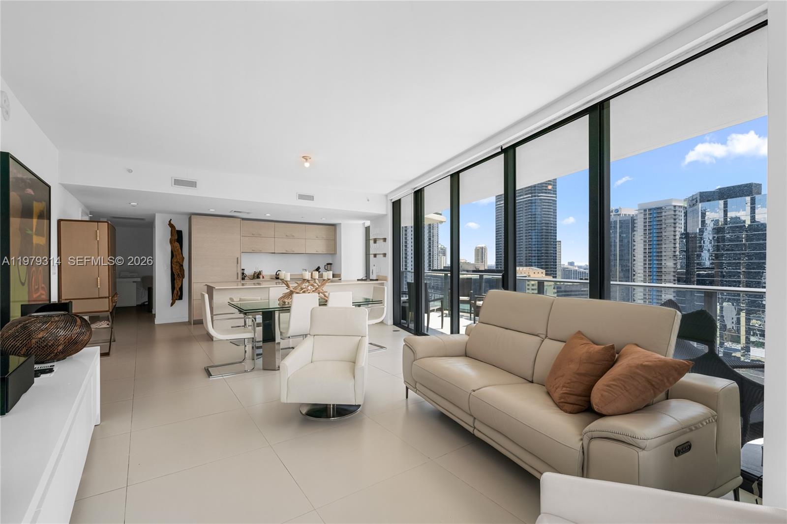 1300 S Miami Ave #2305, Miami FL 33130