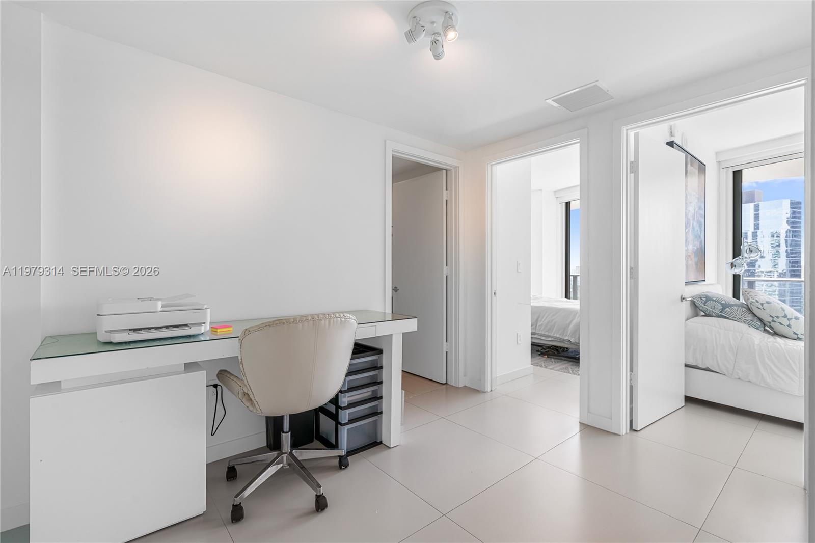 1300 S Miami Ave #2305, Miami FL 33130