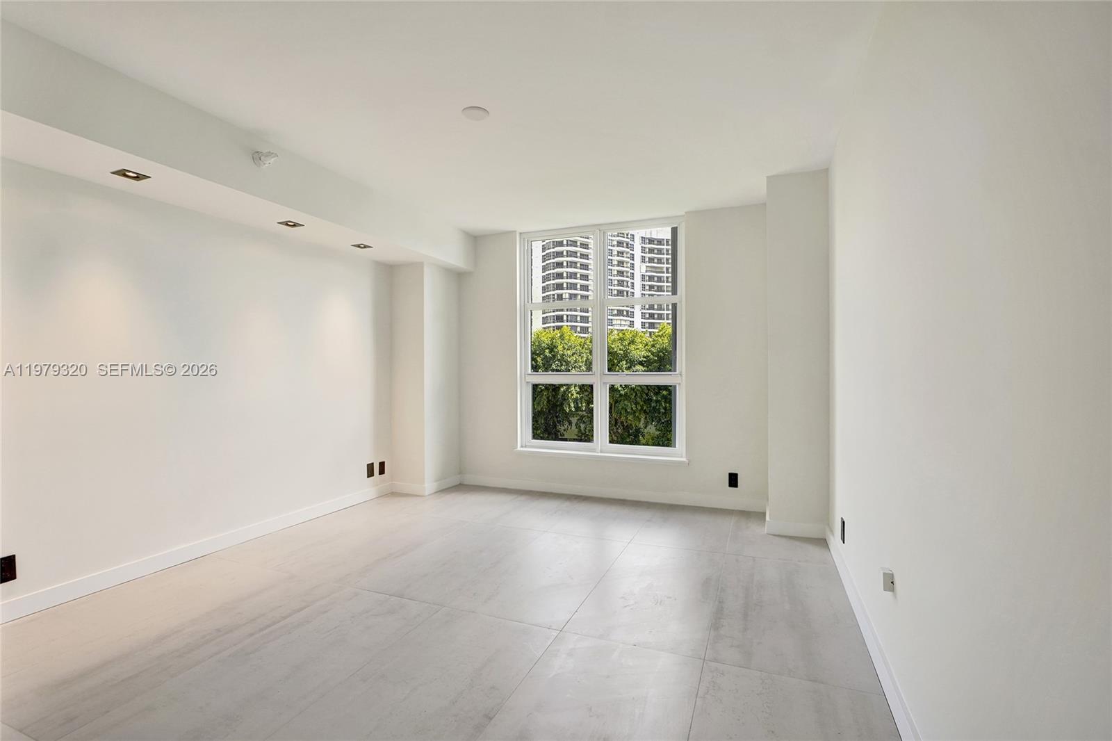 3530 Mystic Pointe Dr #415, Aventura FL 33180