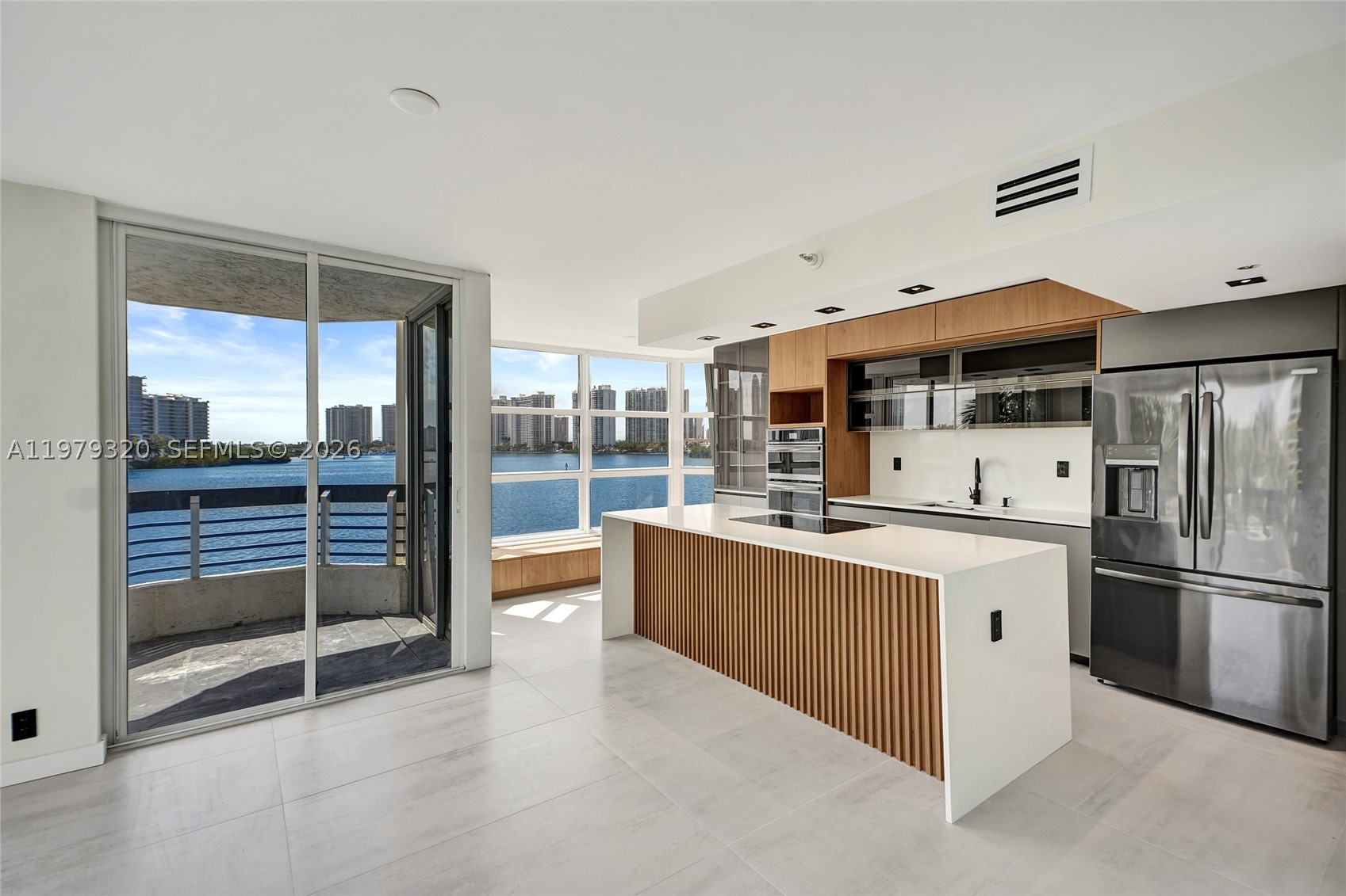 3530 Mystic Pointe Dr #415, Aventura FL 33180