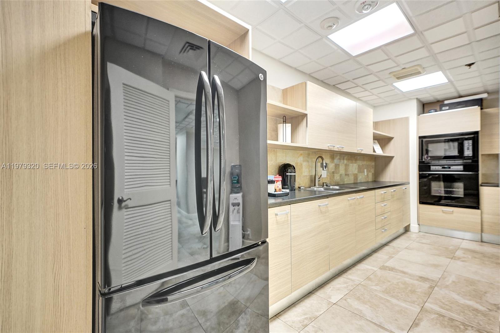 3530 Mystic Pointe Dr #415, Aventura FL 33180