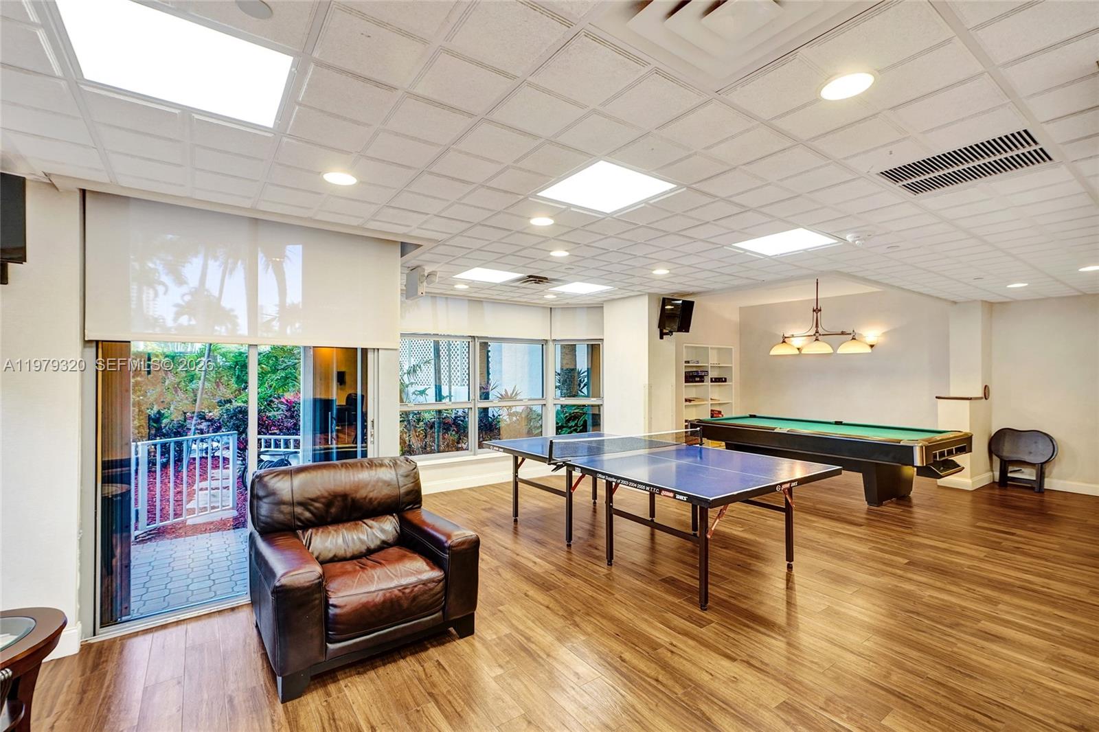 3530 Mystic Pointe Dr #415, Aventura FL 33180