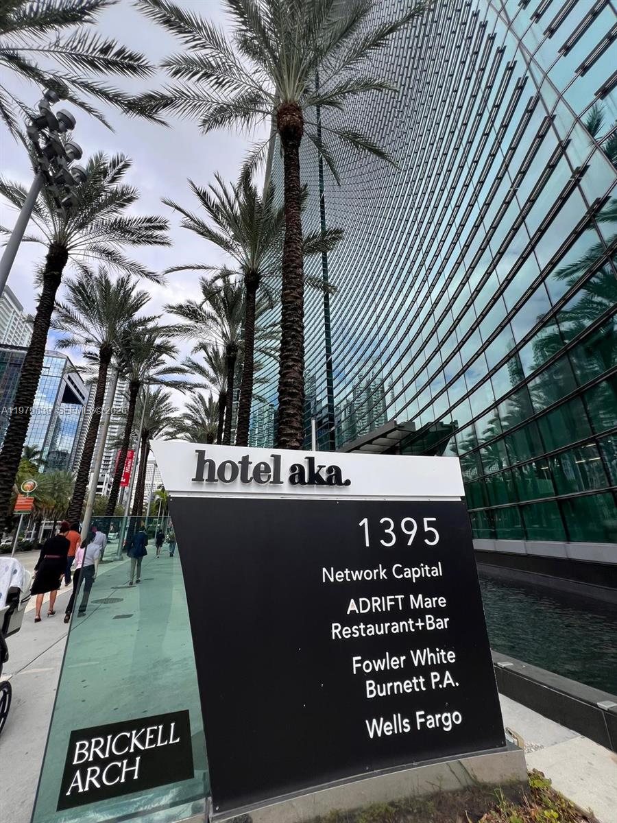 1395 Brickell Ave #2712, Miami FL 33131