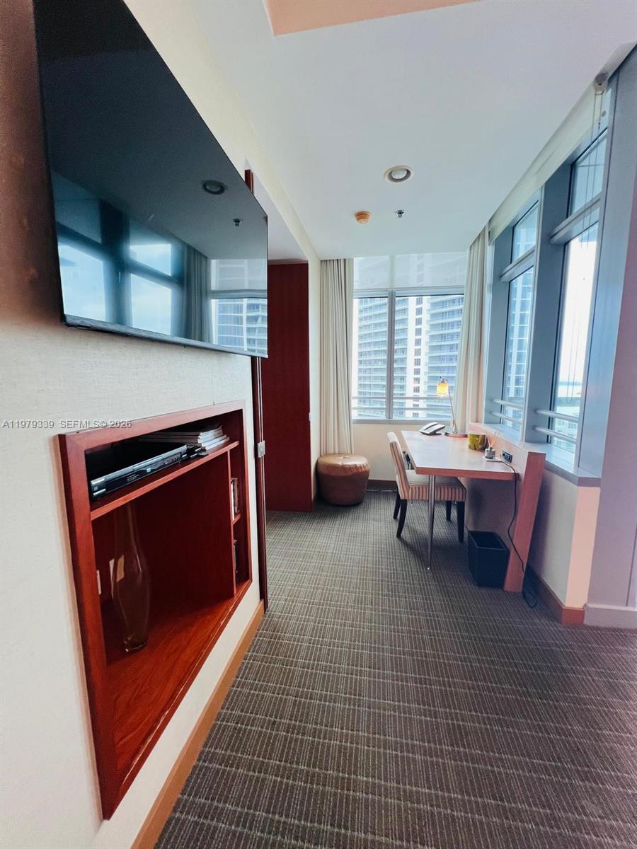 1395 Brickell Ave #2712, Miami FL 33131