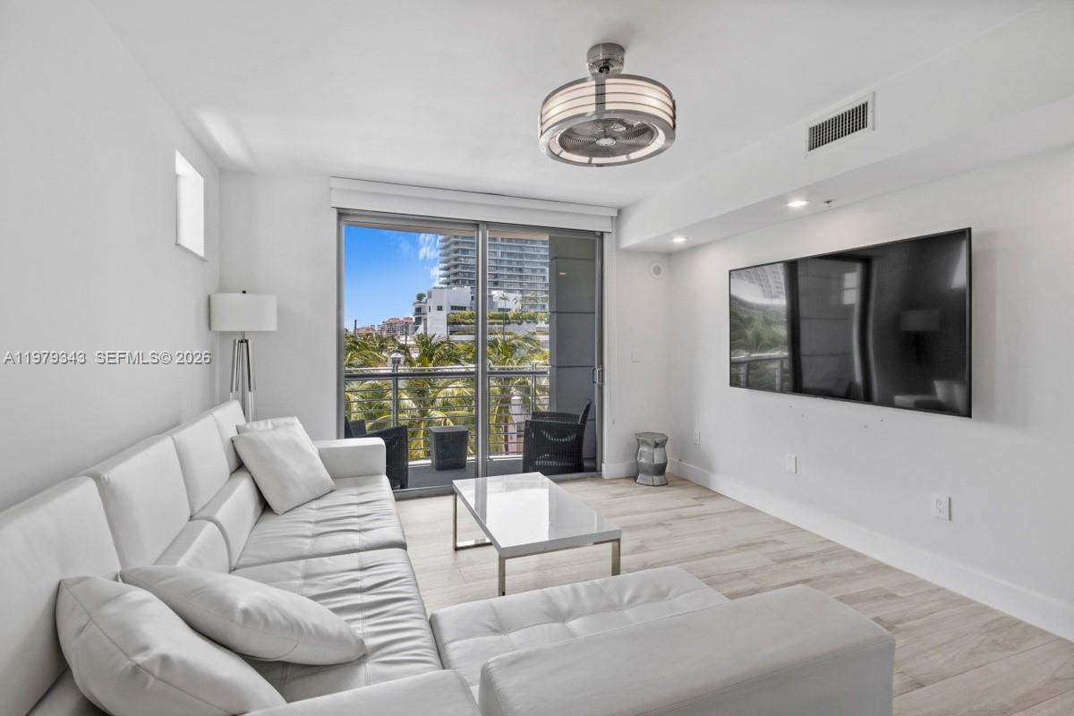 110 Washington Ave #1411, Miami Beach FL 33139