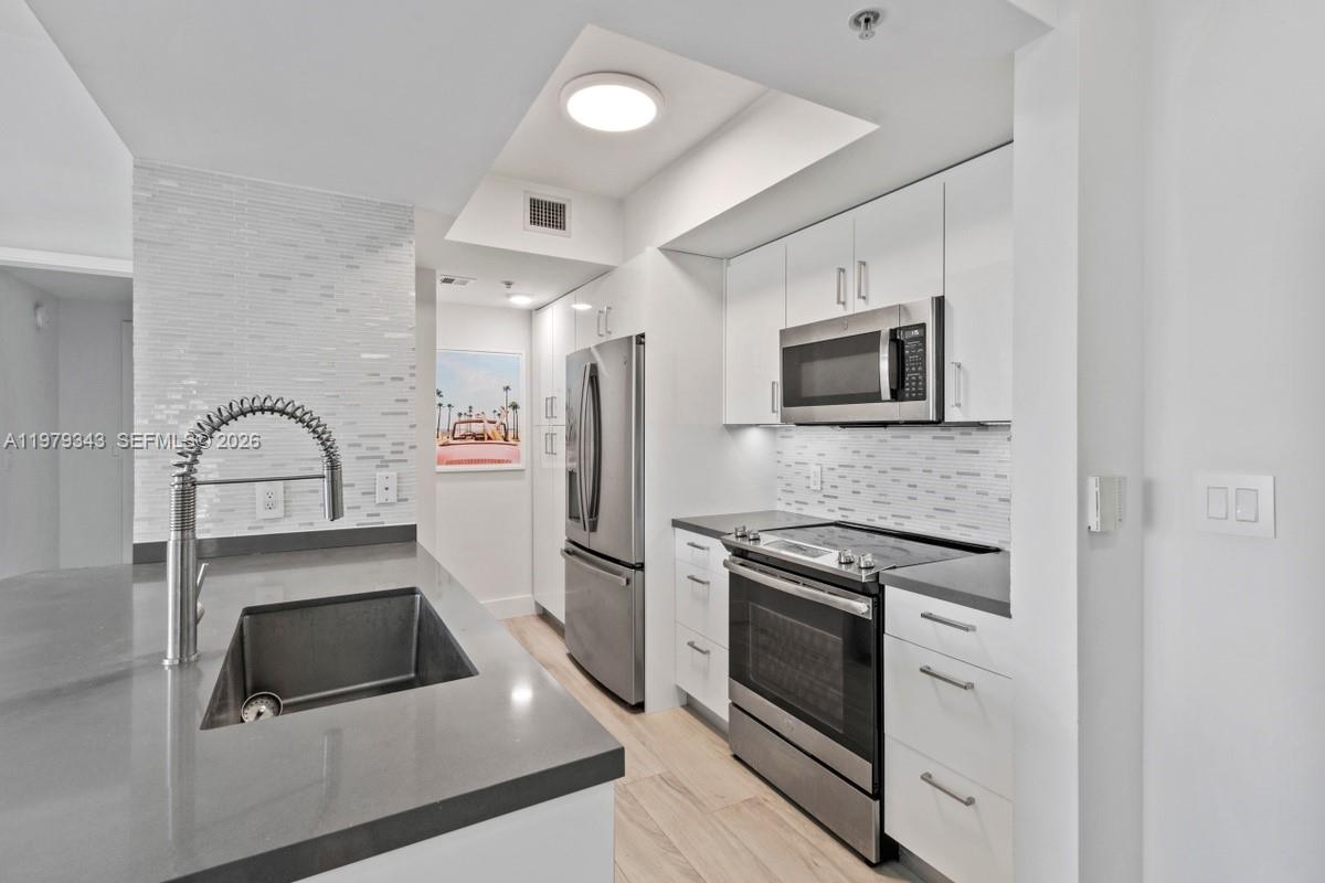 110 Washington Ave #1411, Miami Beach FL 33139