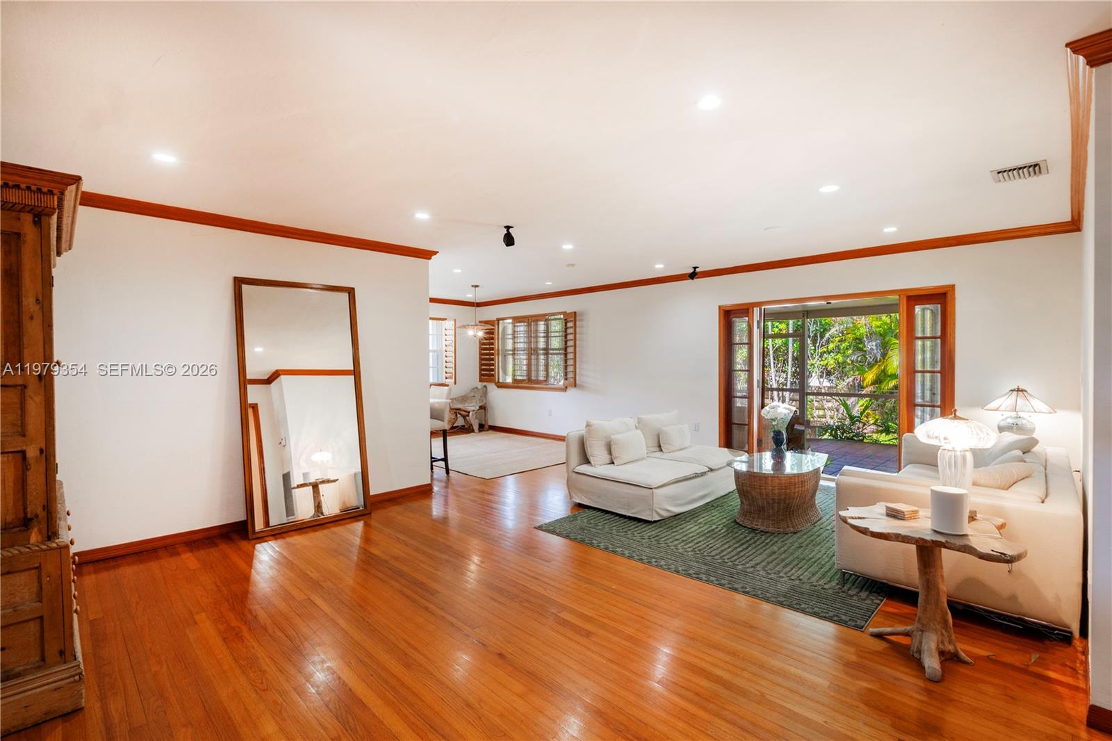 1449 Baracoa Ave, Coral Gables FL 33146