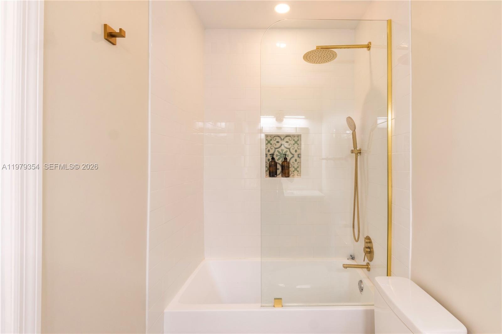 1449 Baracoa Ave, Coral Gables FL 33146