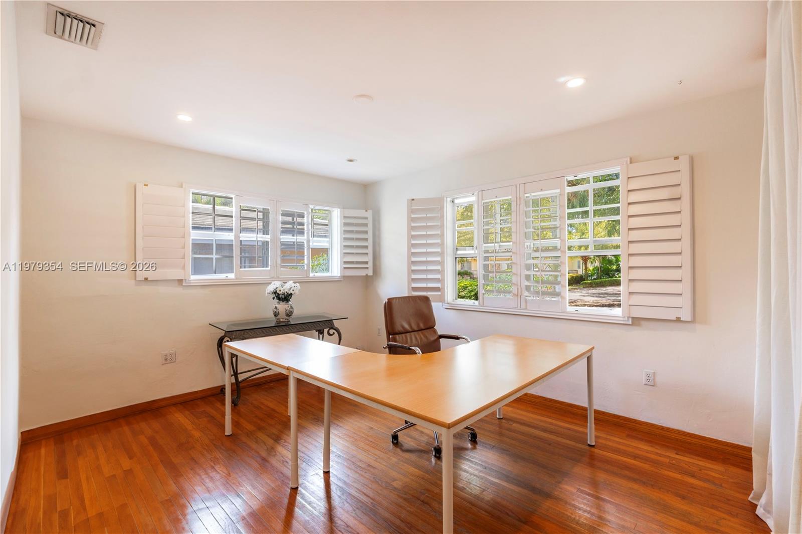 1449 Baracoa Ave, Coral Gables FL 33146