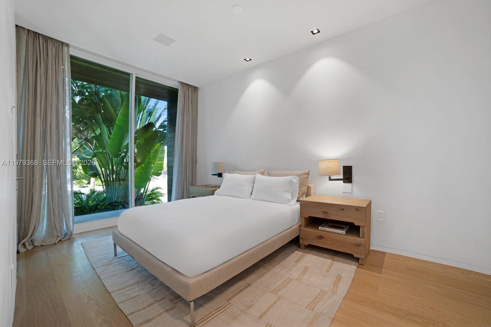 1051 W 48th St #4, Miami Beach FL 33140