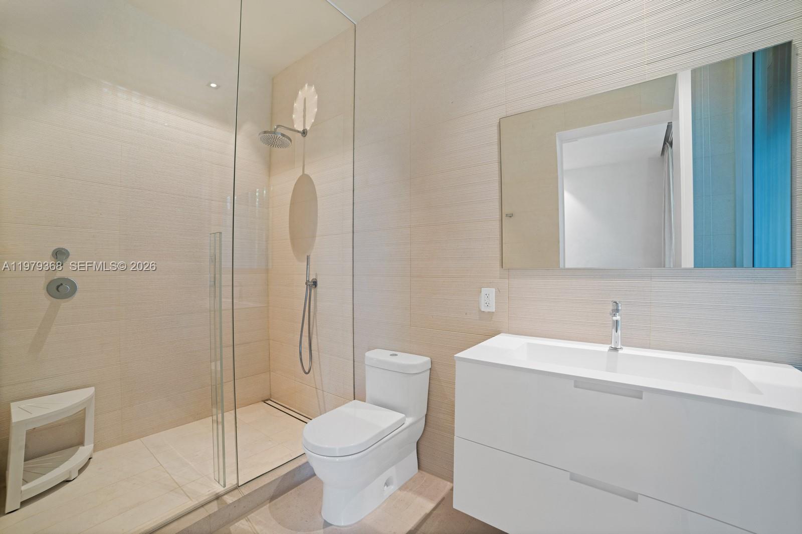1051 W 48th St #4, Miami Beach FL 33140