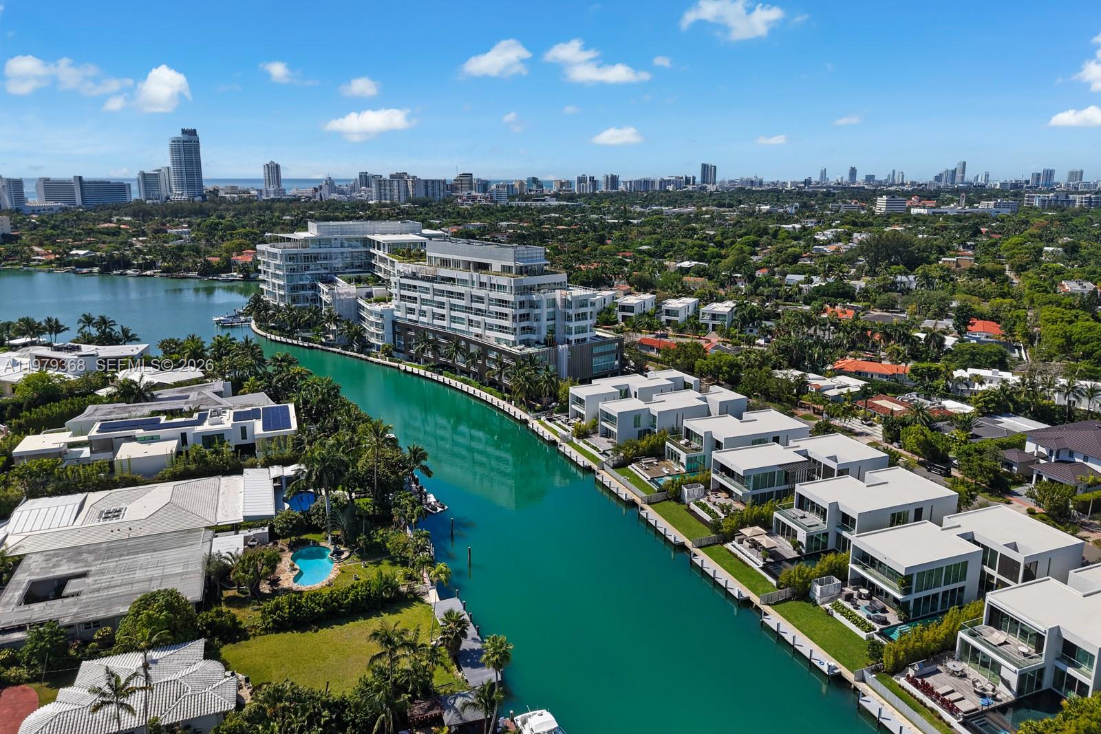 1051 W 48th St #4, Miami Beach FL 33140