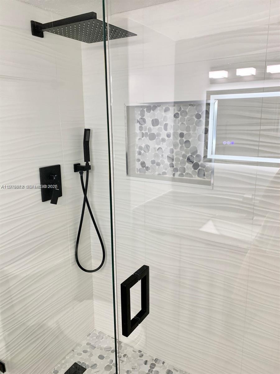 200 SE 15th Rd #3J, Miami FL 33129