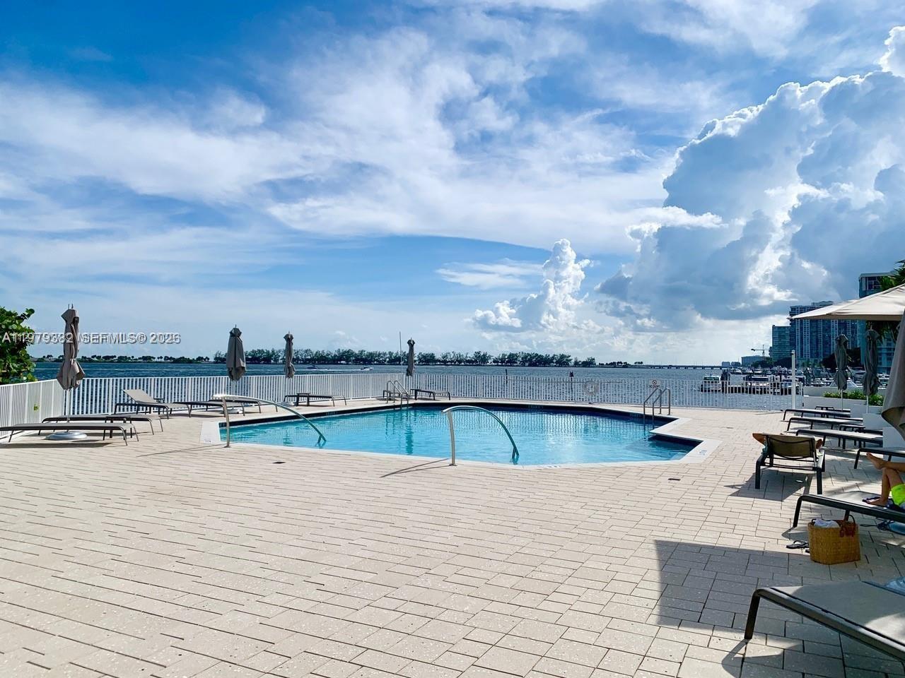 200 SE 15th Rd #3J, Miami FL 33129