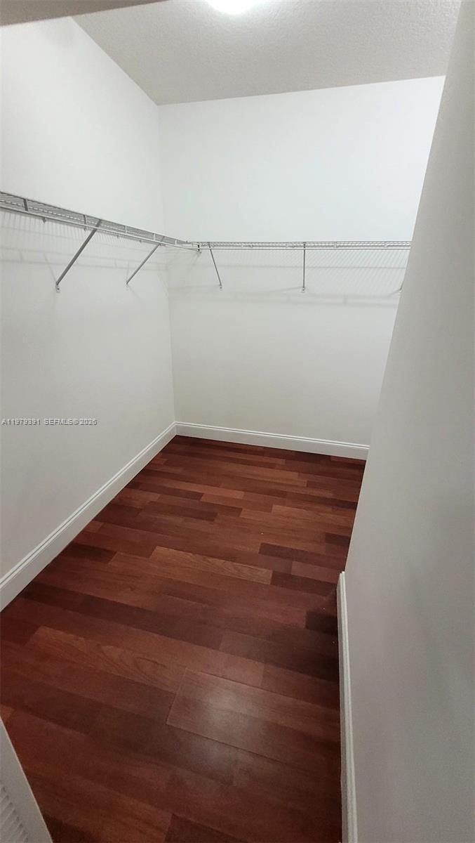 41 SE 5th St #709, Miami FL 33131