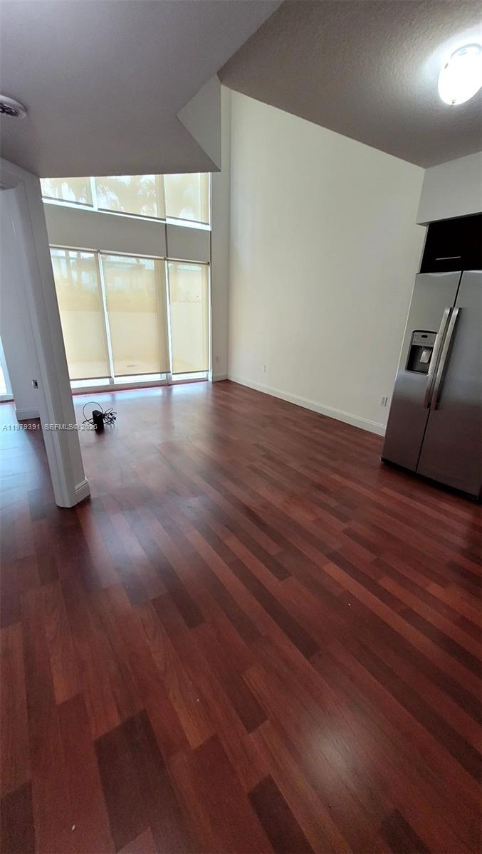 41 SE 5th St #709, Miami FL 33131
