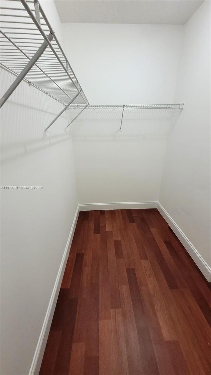 41 SE 5th St #709, Miami FL 33131