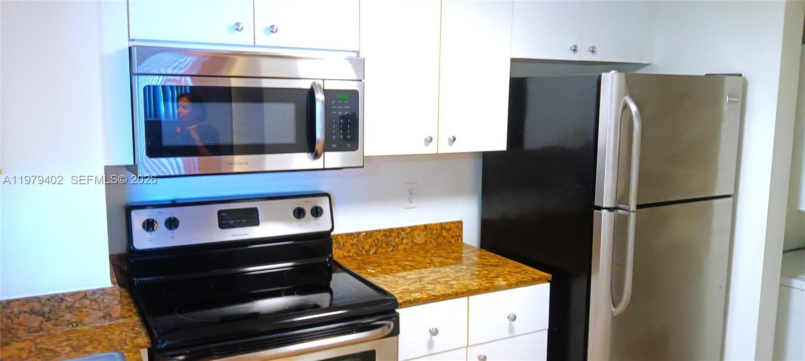 770 Claughton Island Dr #911, Miami FL 33131
