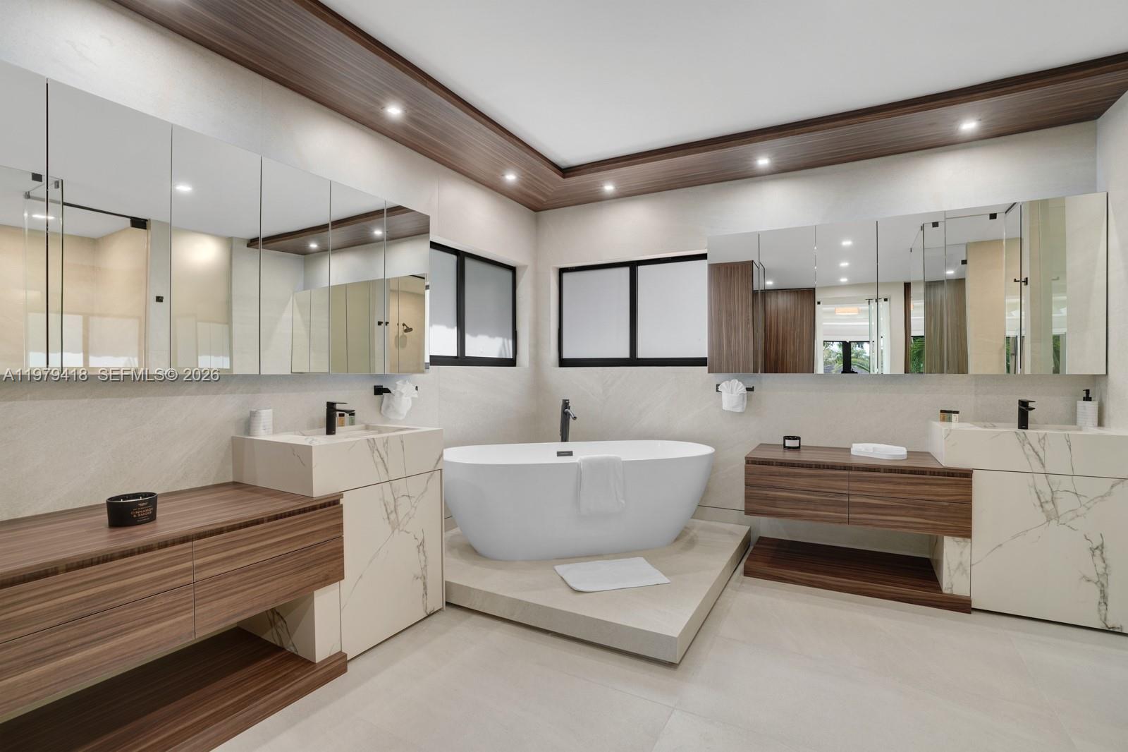 168 Fiesta Way, Fort Lauderdale FL 33301