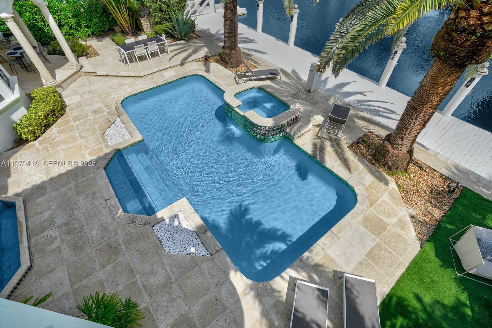 168 Fiesta Way, Fort Lauderdale FL 33301