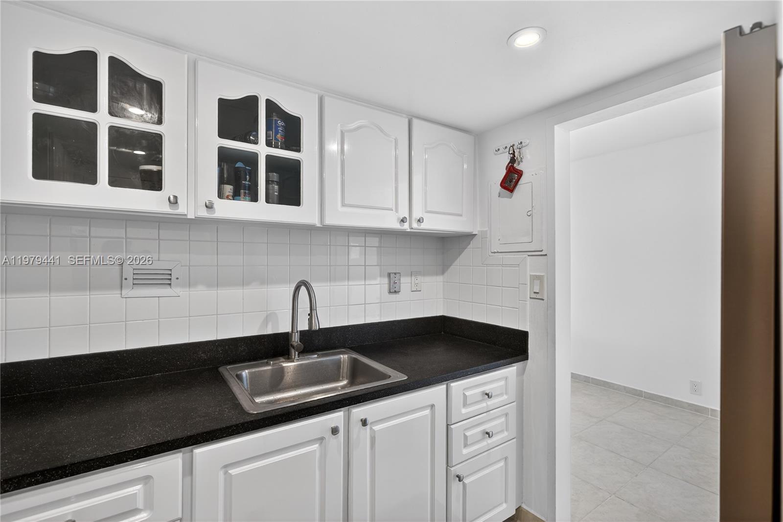 1000 West Ave #923, Miami Beach FL 33139