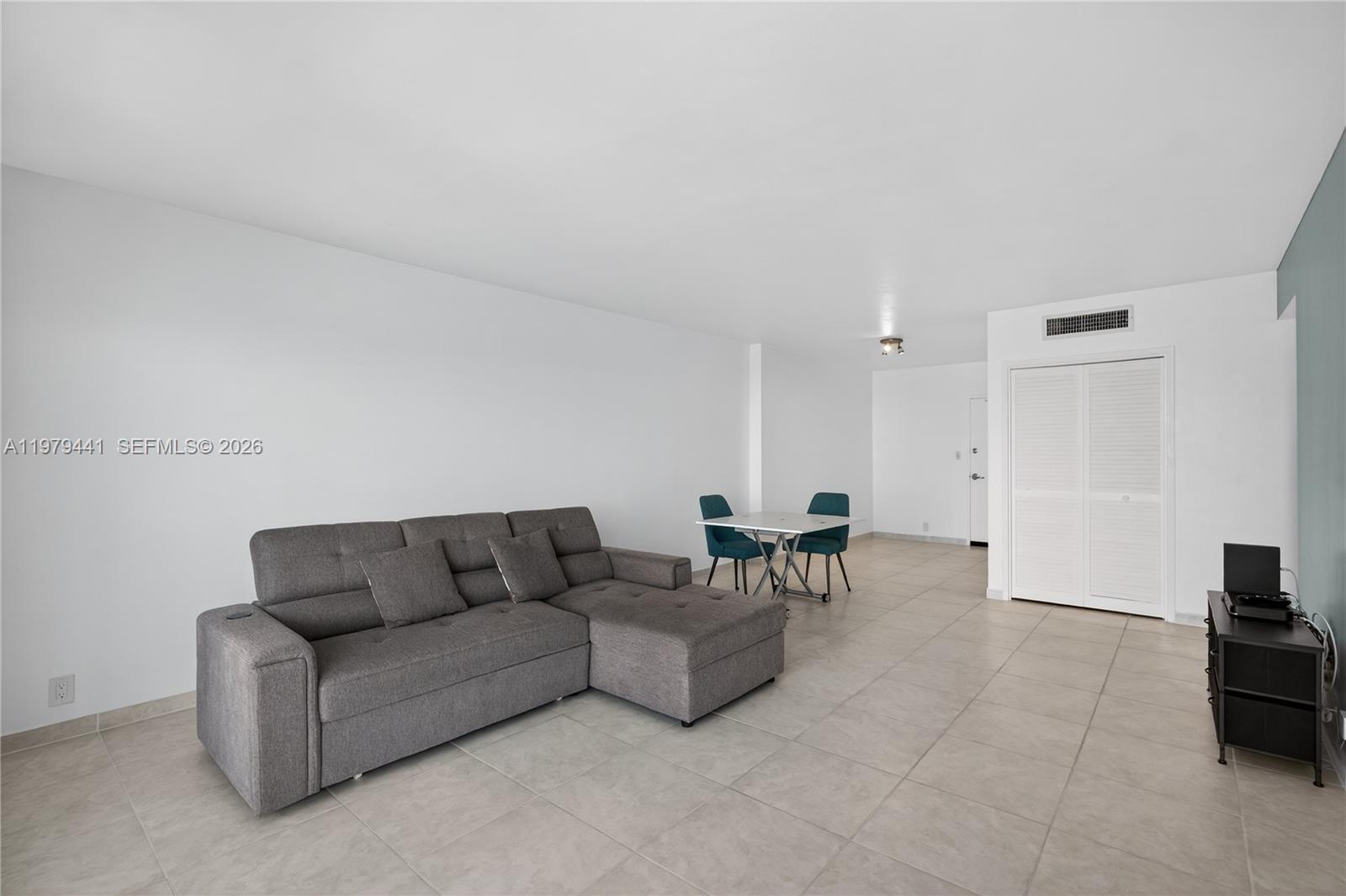 1000 West Ave #923, Miami Beach FL 33139