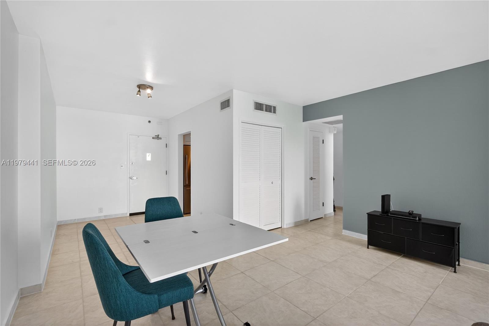 1000 West Ave #923, Miami Beach FL 33139