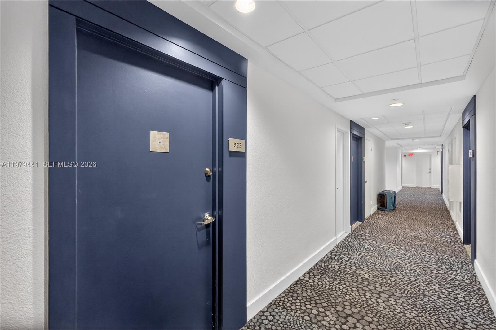 1000 West Ave #923, Miami Beach FL 33139