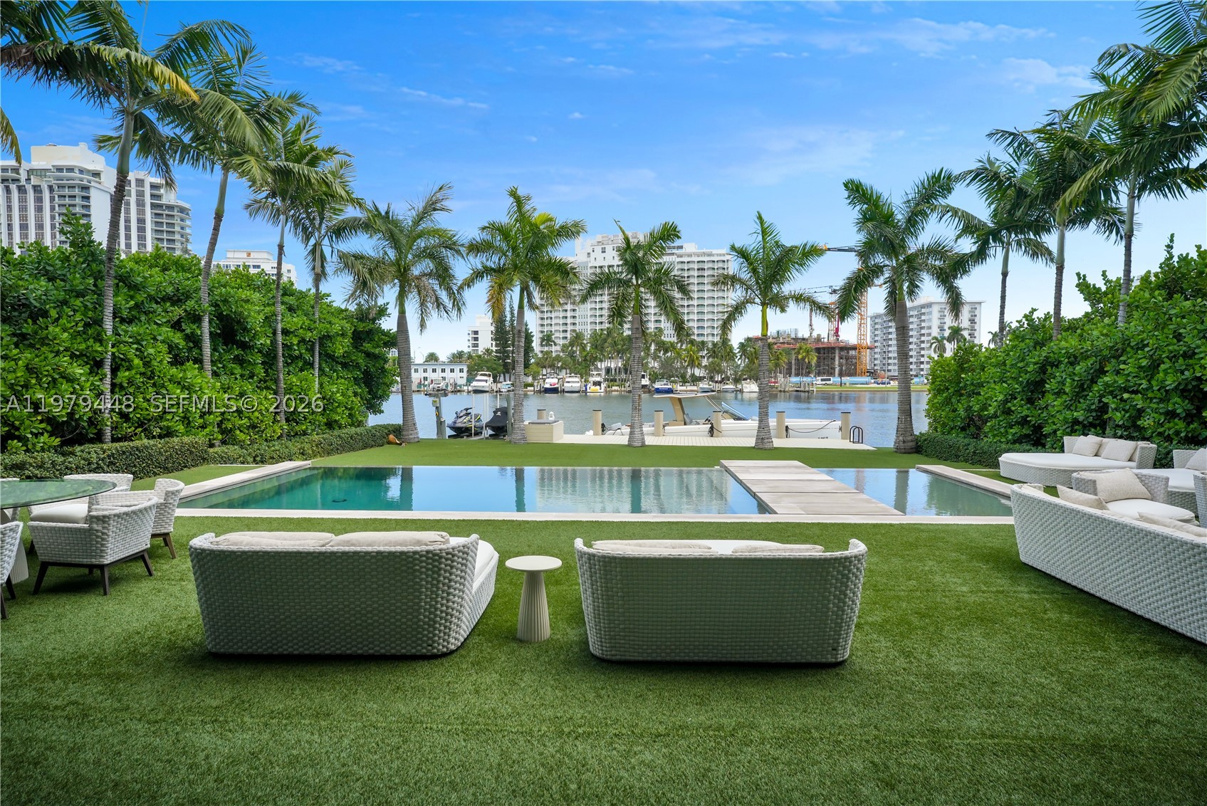 5501 Pine Tree Dr, Miami Beach FL 33140
