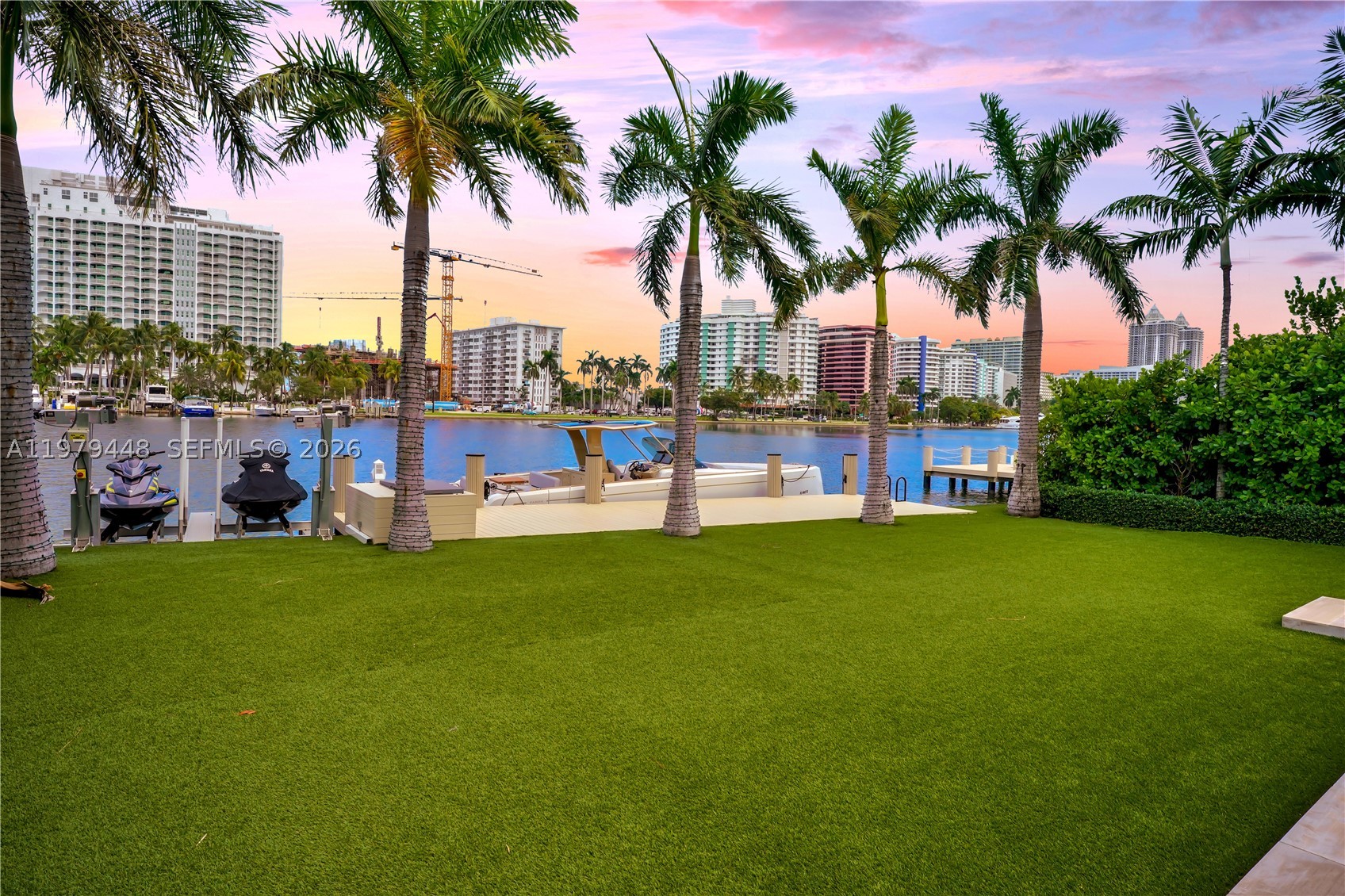5501 Pine Tree Dr, Miami Beach FL 33140