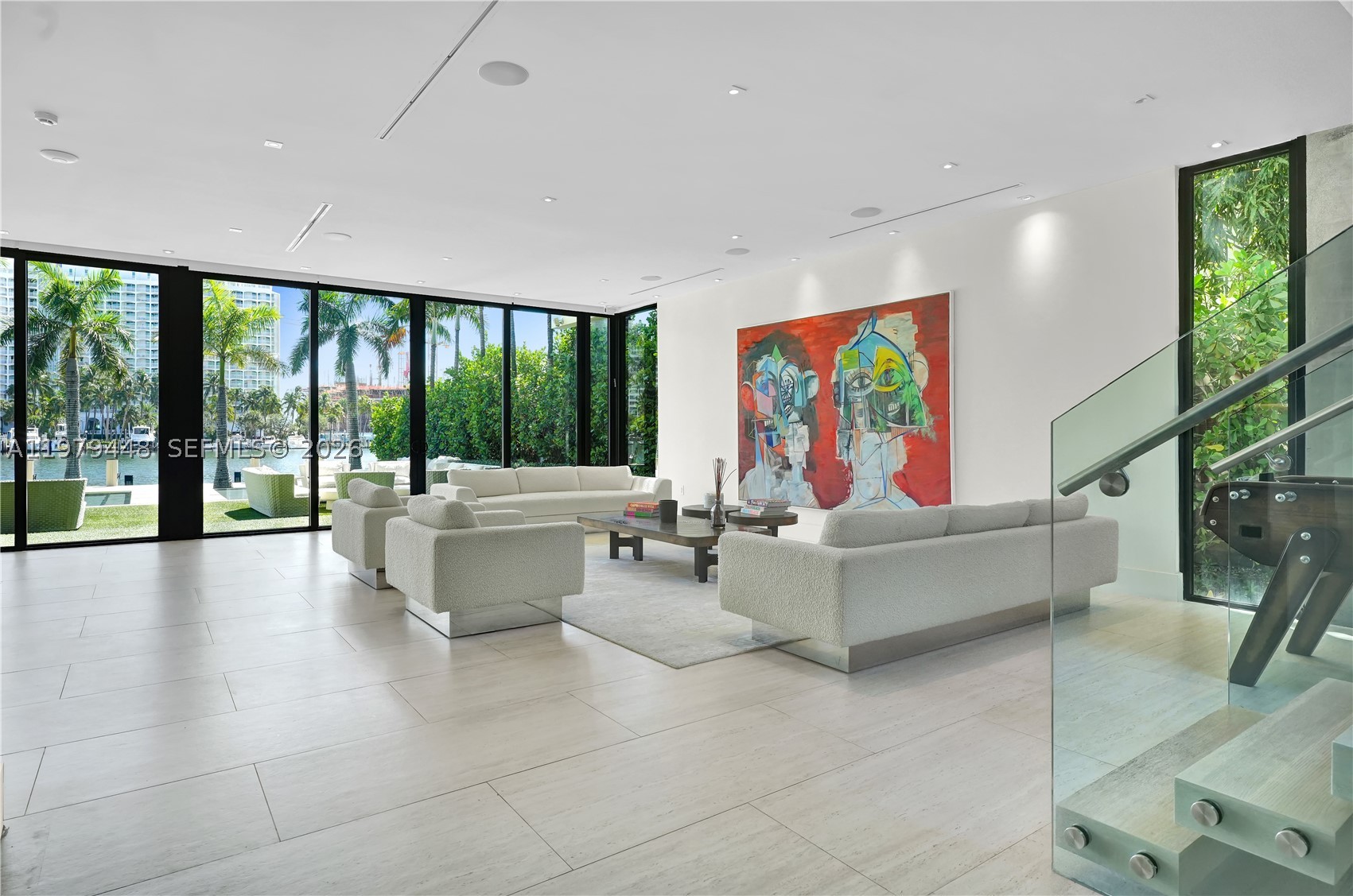 5501 Pine Tree Dr, Miami Beach FL 33140