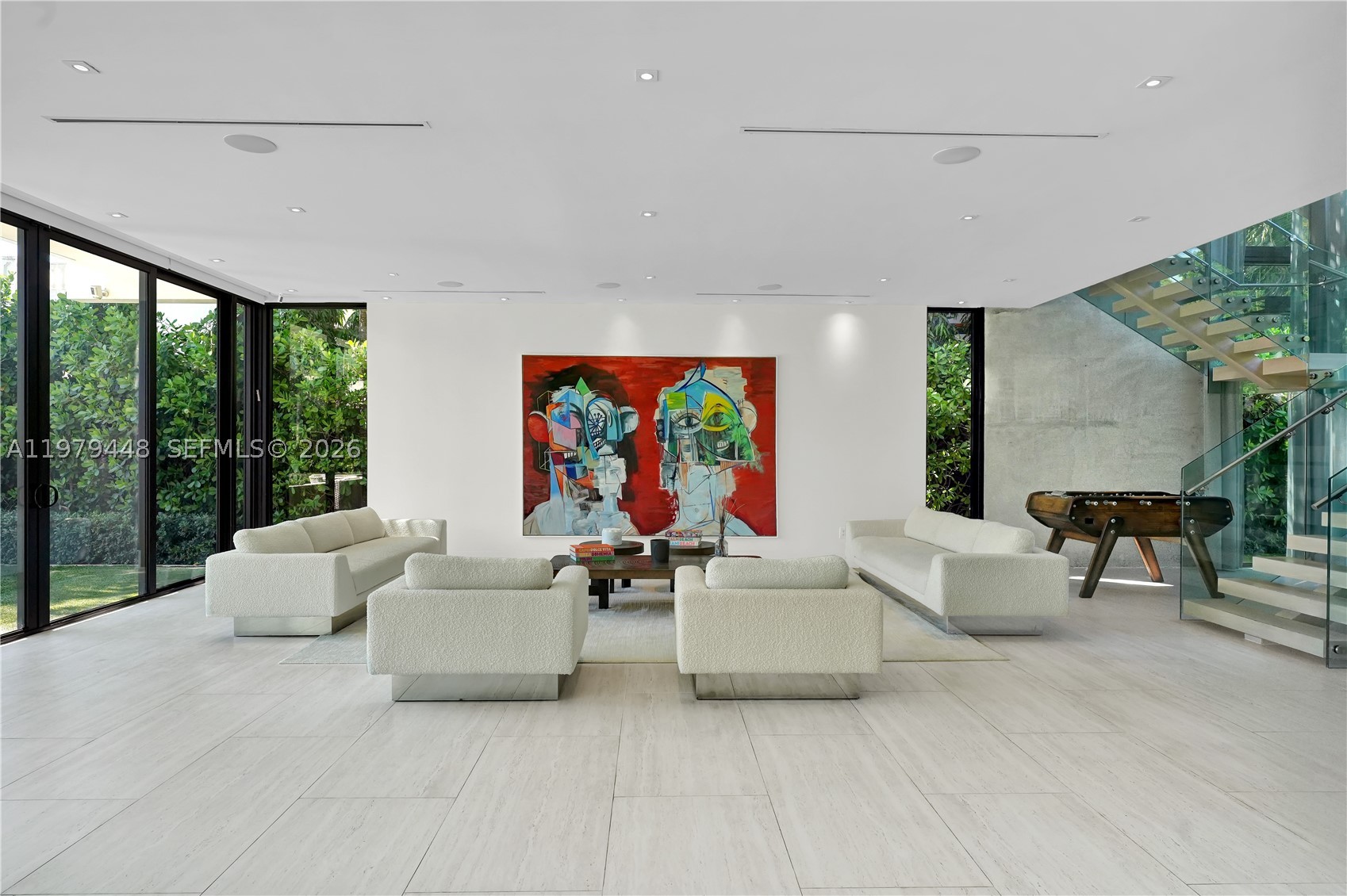 5501 Pine Tree Dr, Miami Beach FL 33140