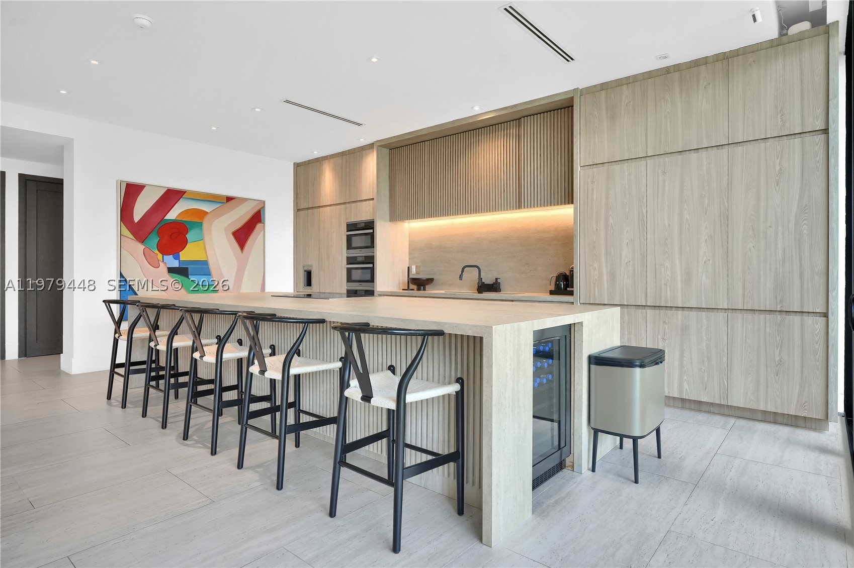 5501 Pine Tree Dr, Miami Beach FL 33140
