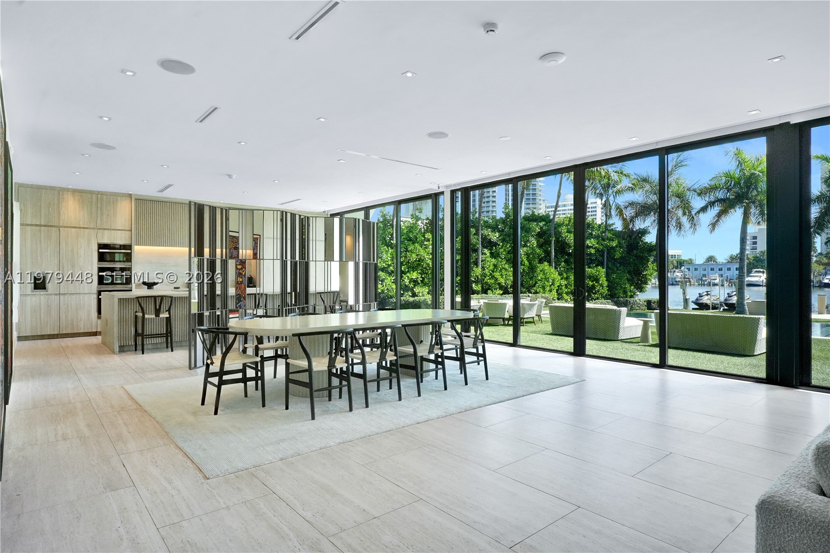 5501 Pine Tree Dr, Miami Beach FL 33140