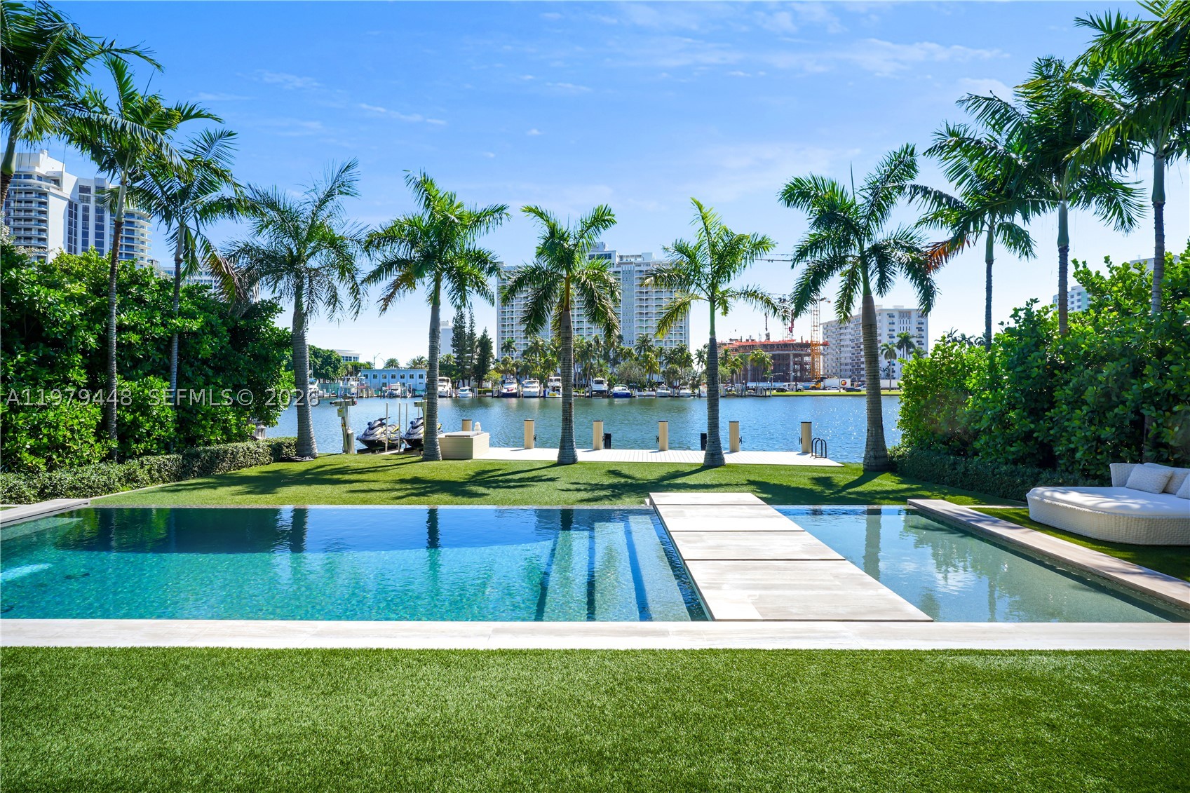 5501 Pine Tree Dr, Miami Beach FL 33140
