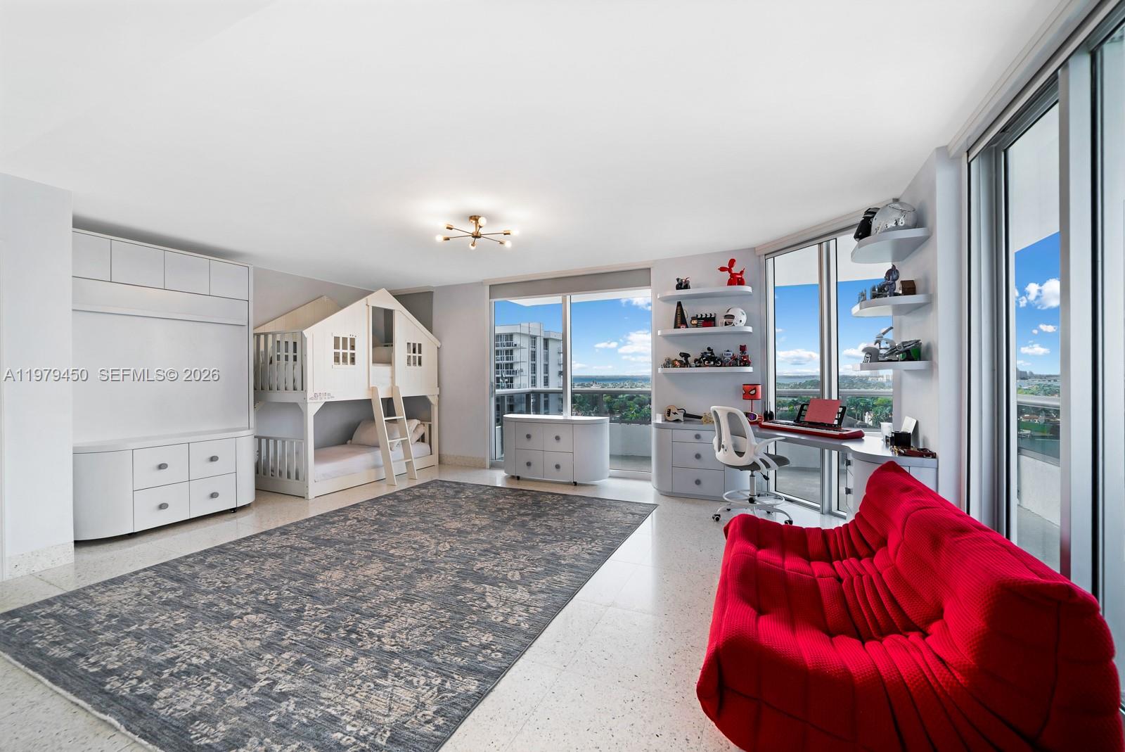 5801 Collins Ave #1200, Miami Beach FL 33140