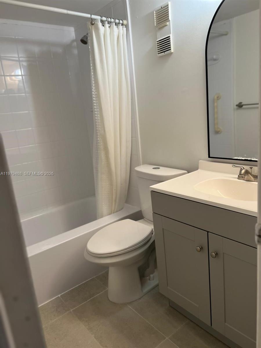 11700 SW 2 #13307, Pembroke Pines FL 33025
